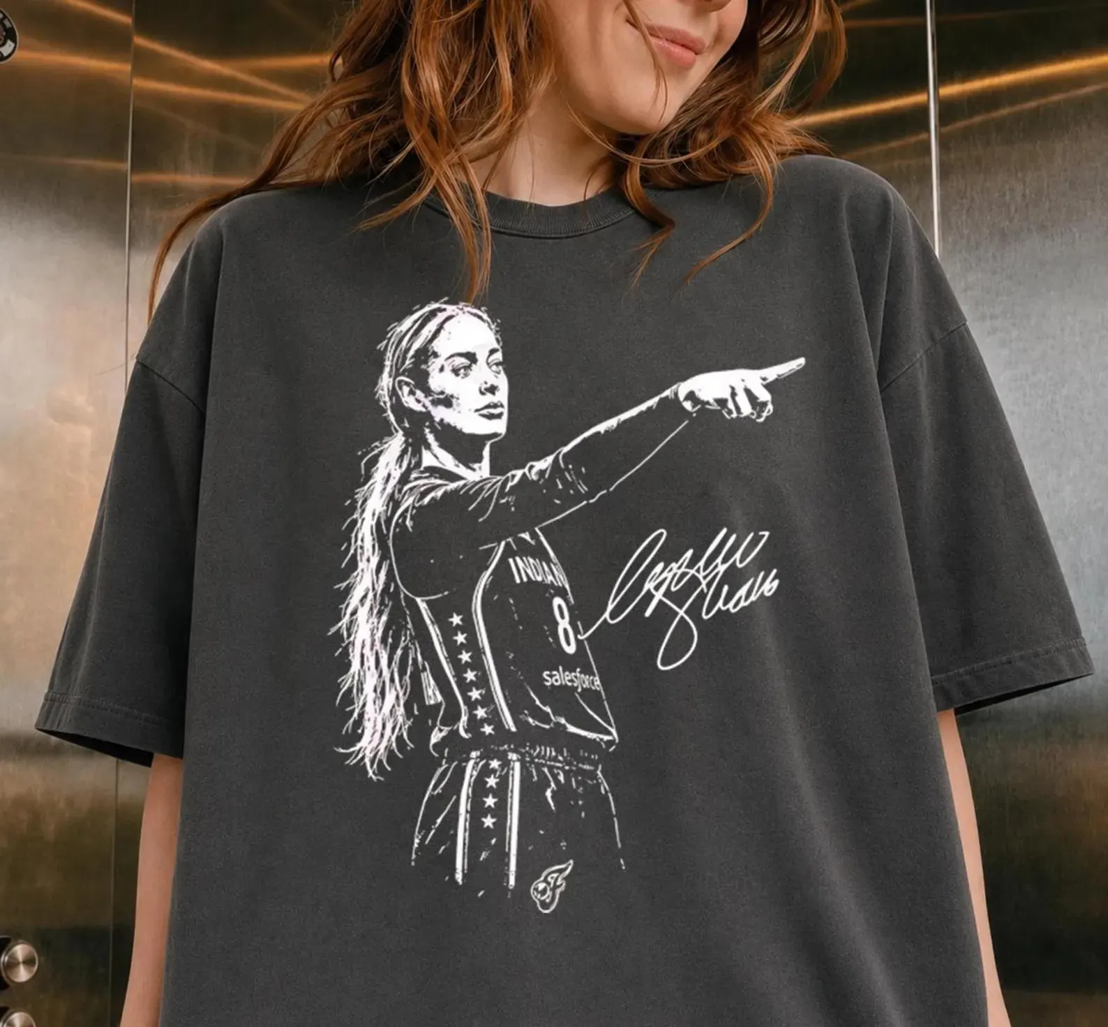 Sophie Cunningham Basketball Shirt, Sophie Cunningham Pointing Shirt (C)